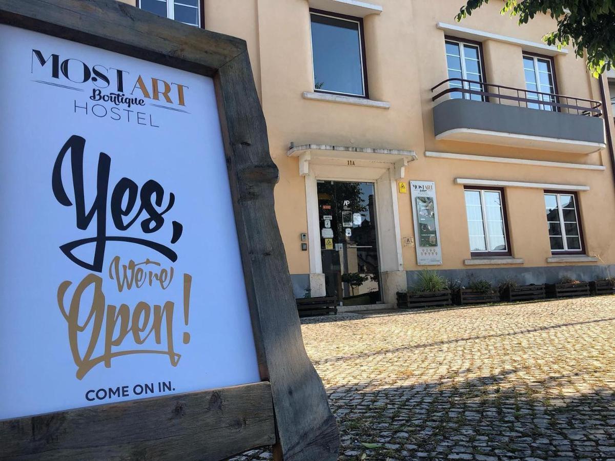 Most Art Boutique Hostel Leiria Exterior foto