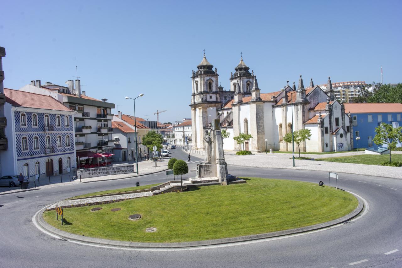 Most Art Boutique Hostel Leiria Exterior foto
