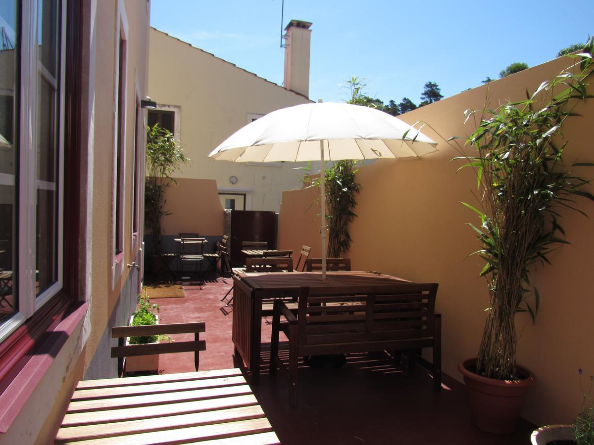 Most Art Boutique Hostel Leiria Exterior foto